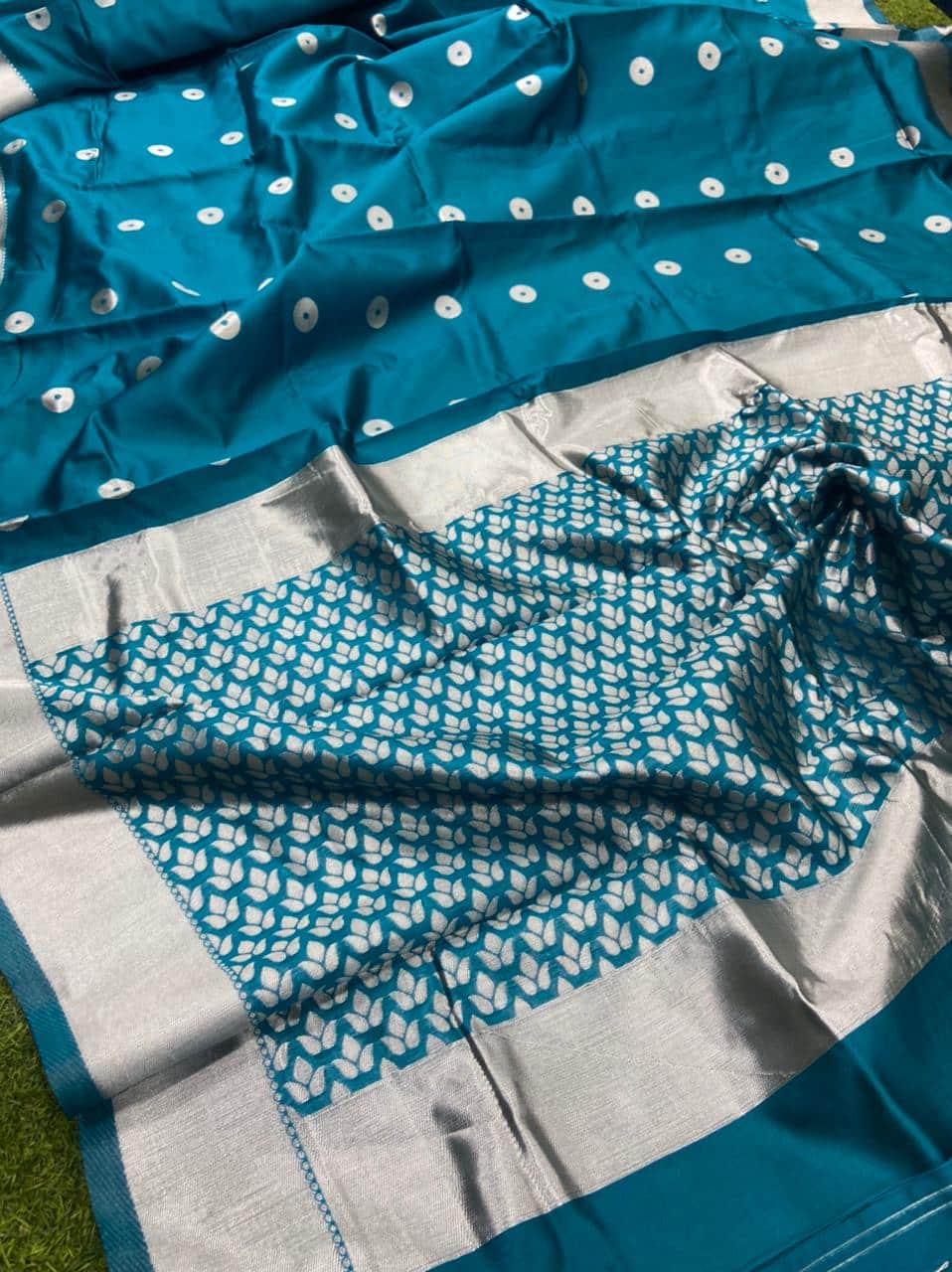 Kala Niketan Prussian Blue Kanjivaram Semi Silk Saree