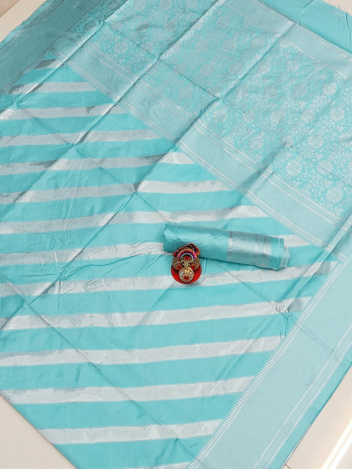 Kala Niketan Mesmeric Turquoise Soft Banarasi Silk Saree With Blissful Turquoise Blouse Piece