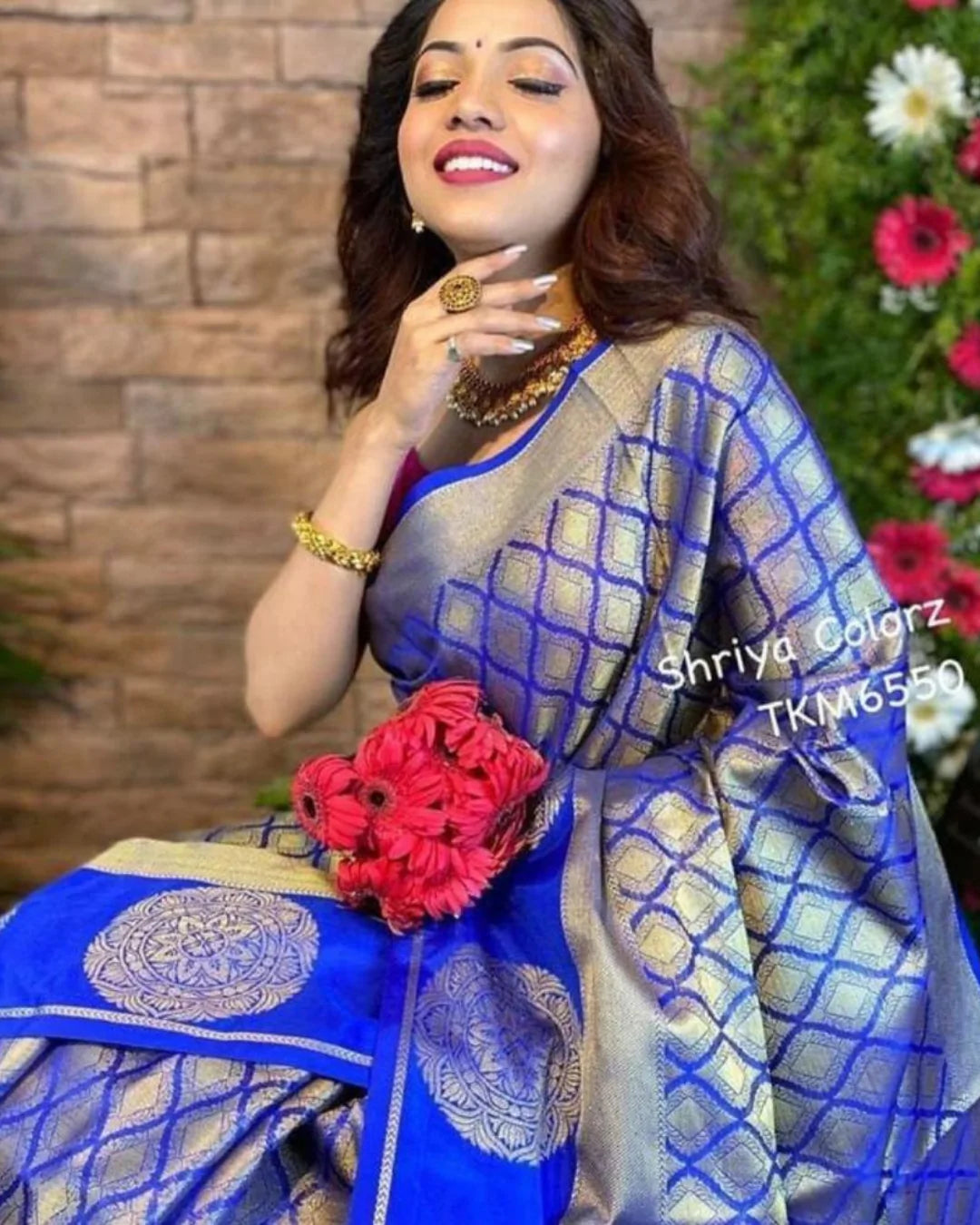SNEHA KANCHIPURAM SILK SAREE WITH GOLDEN ZARI PALLU