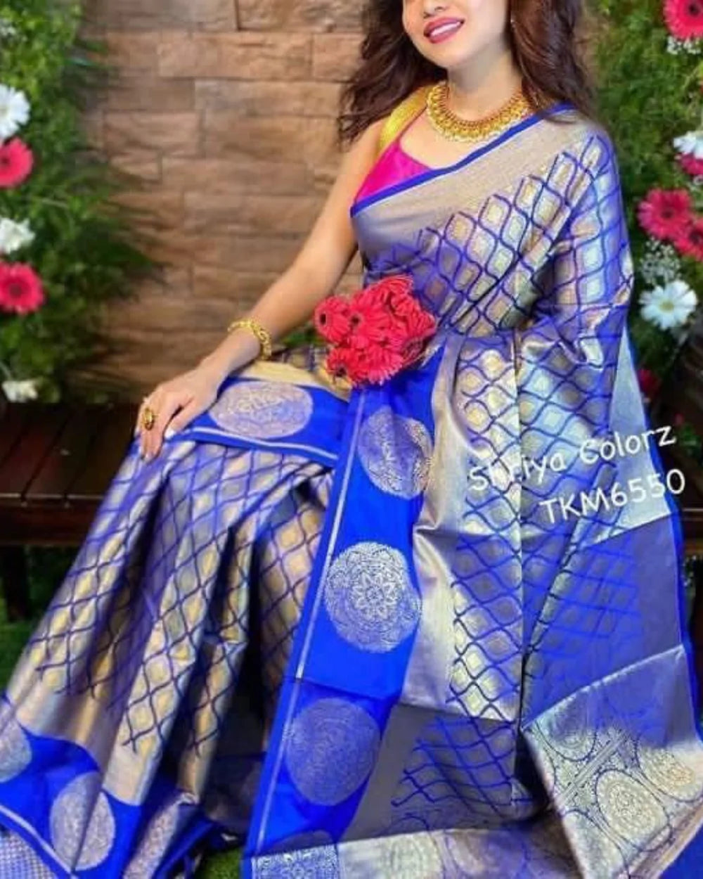 SNEHA KANCHIPURAM SILK SAREE WITH GOLDEN ZARI PALLU