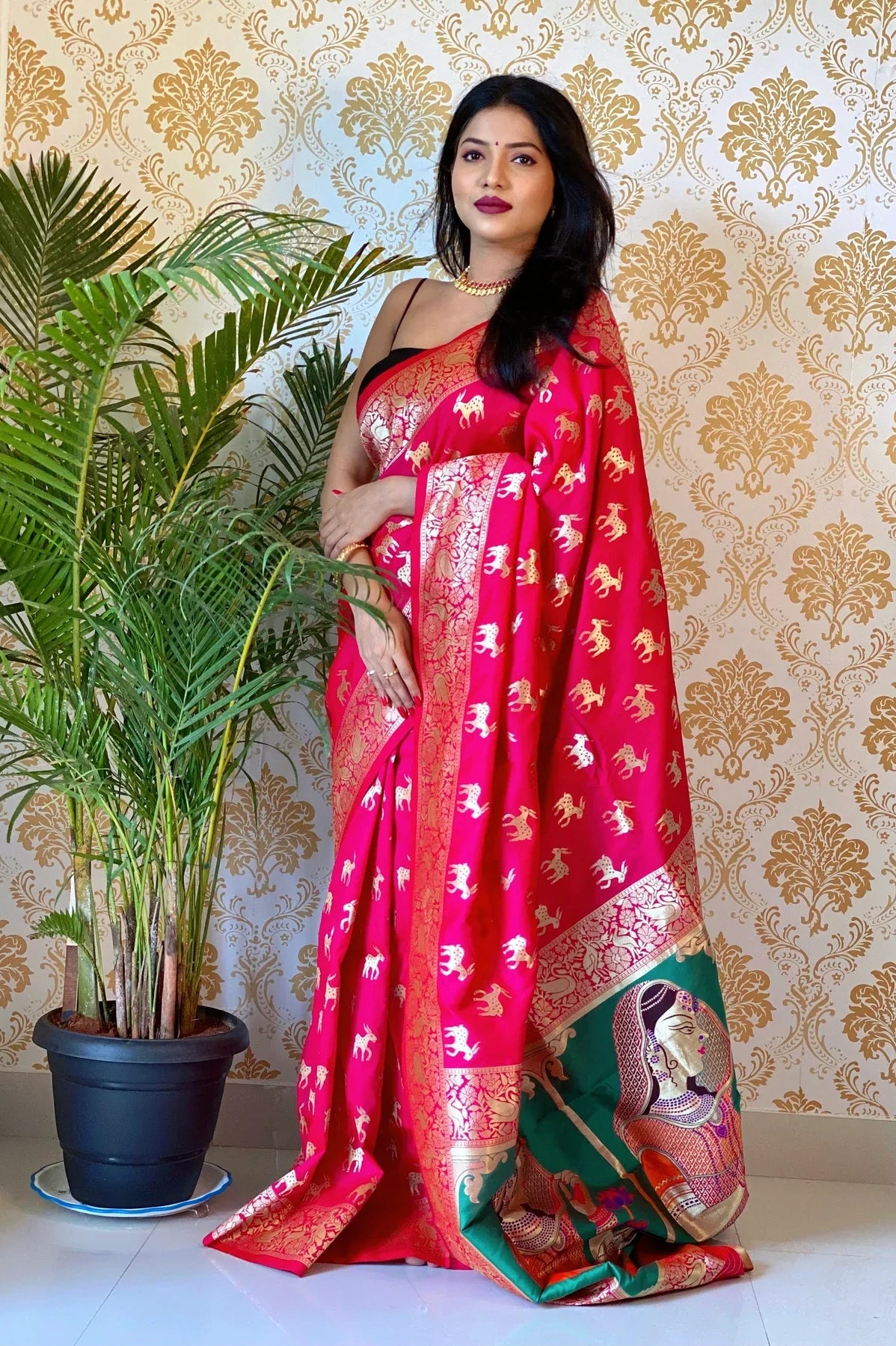 Kala Niketan ‘Dulhaniya’ Royal Pink Banarasi Silk Saree