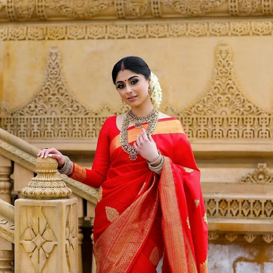 Kala Niketan Rani Archaic Traditional Kanchi Soft Silk Sari With Attached Blouse