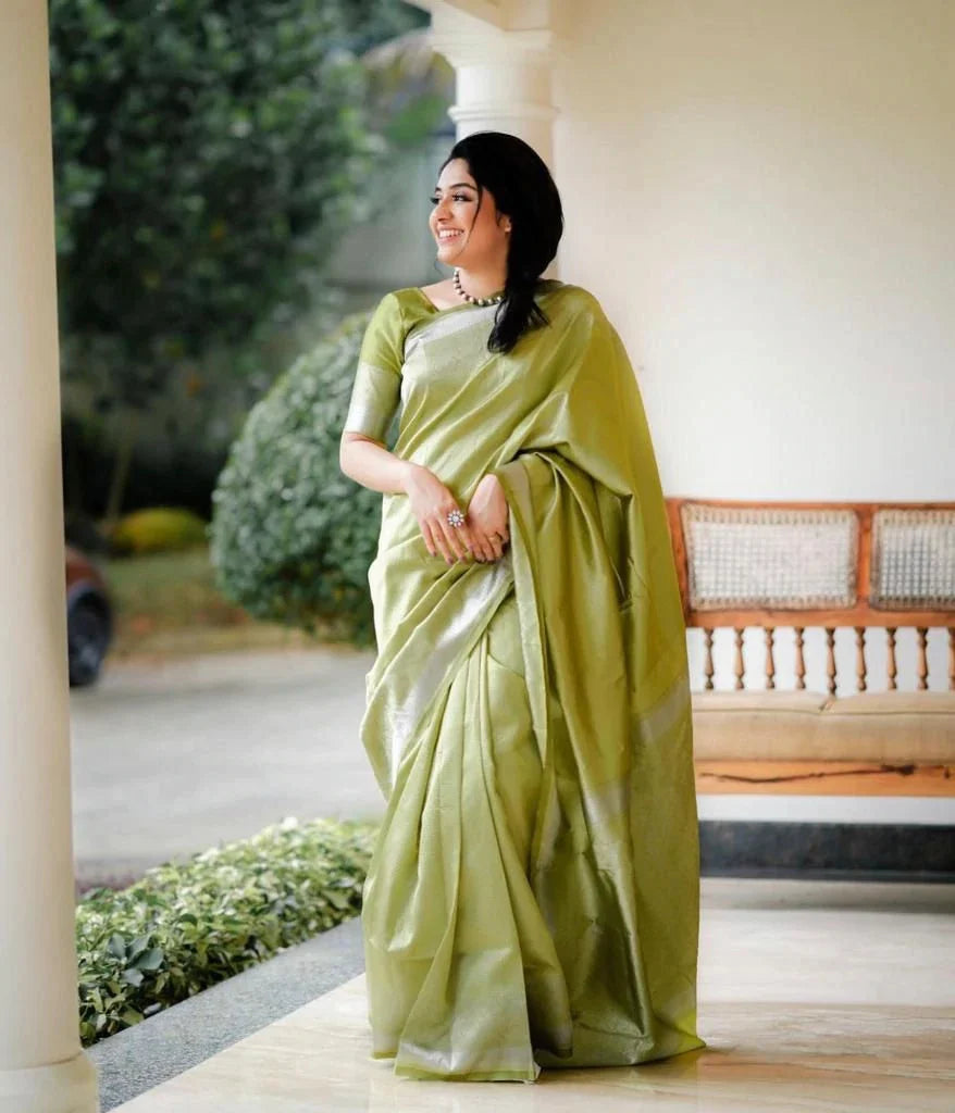 Kala Niketan Kyra Archaic Traditional Kanchi Soft Silk Sari With Attached Blouse